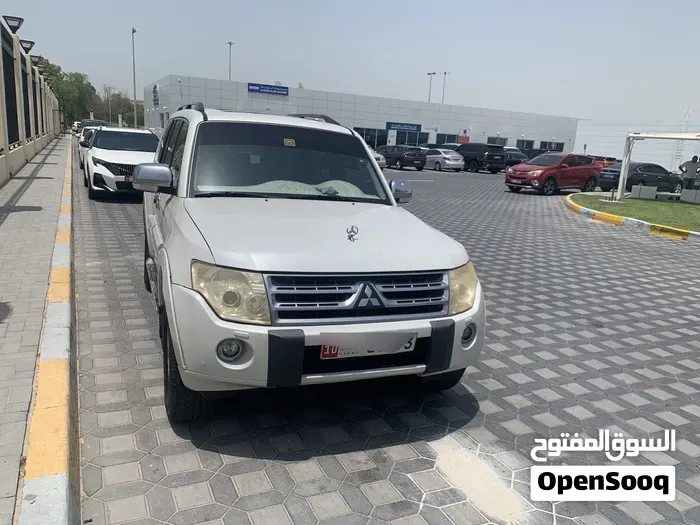 Mitsubishi Pajero 2012 photo 5