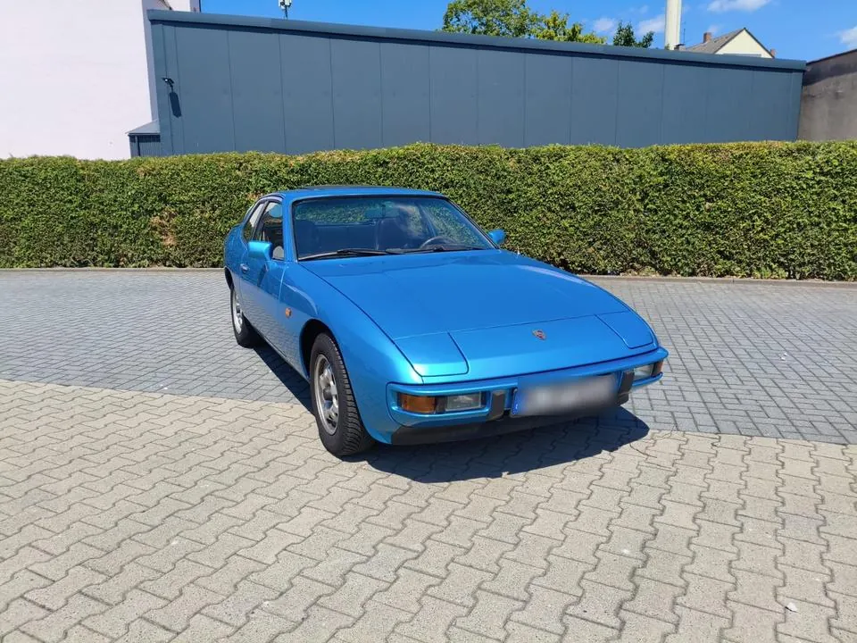 Porsche 924