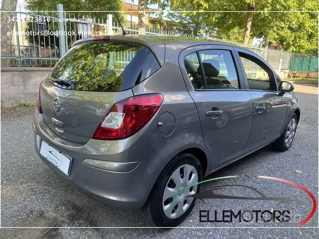 Opel Corsa 2011 photo 4