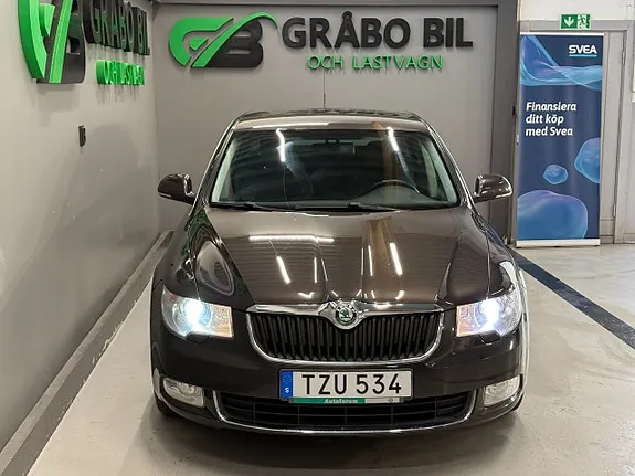 Skoda Superb 2009 photo 3