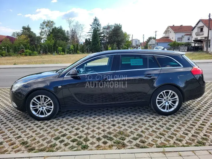 Opel Insignia 2011 photo 2