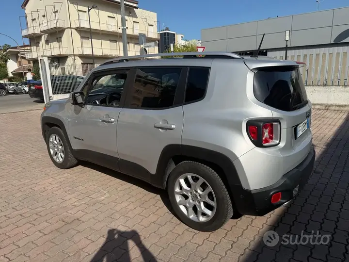 Jeep Renegade 2016 photo 3