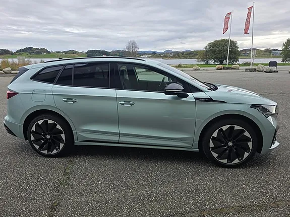 Skoda Enyaq 2022 photo 2