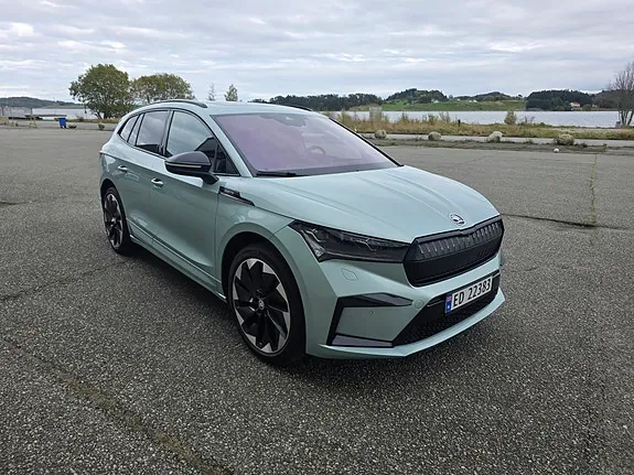 Skoda Enyaq 2022 photo 3
