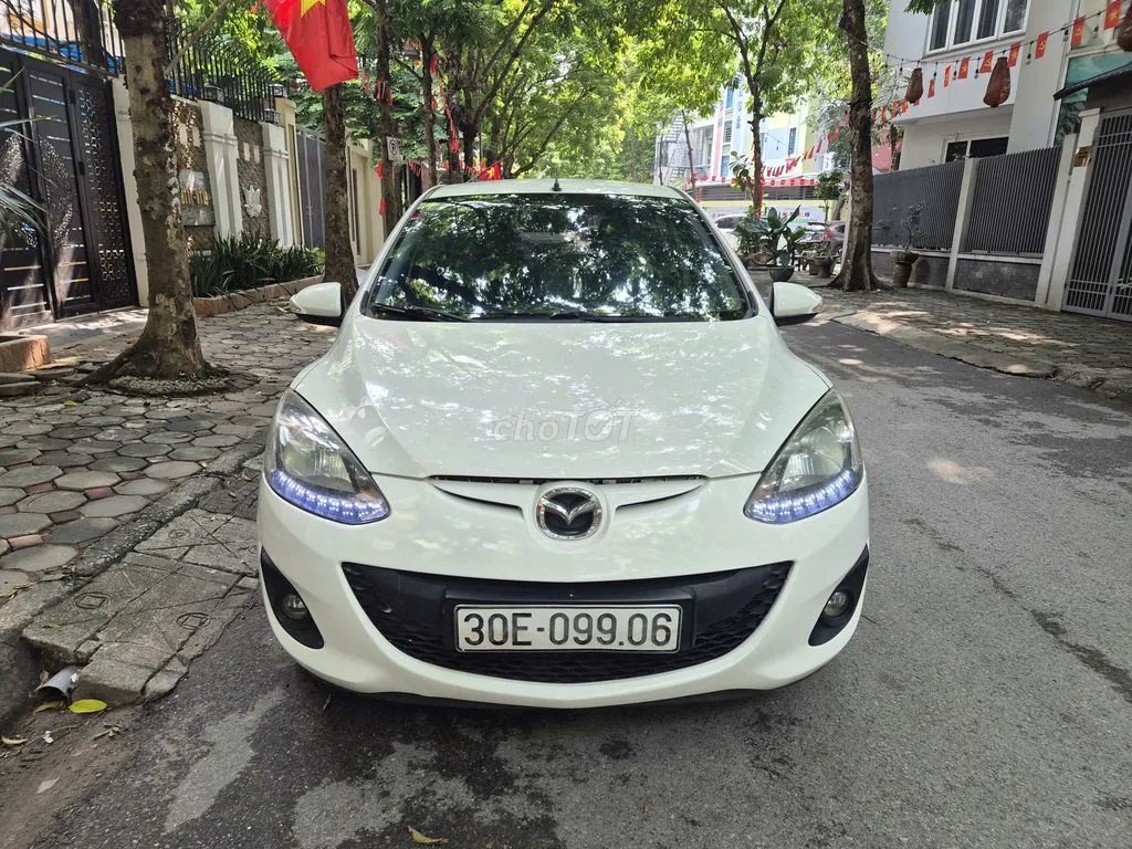 Mazda 2