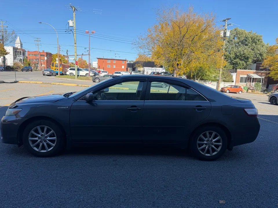 Toyota Camry 2010 photo 2