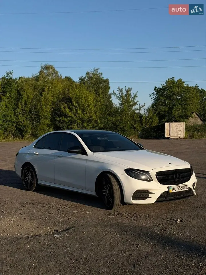 Mercedes-Benz E-Class 2016 photo 3