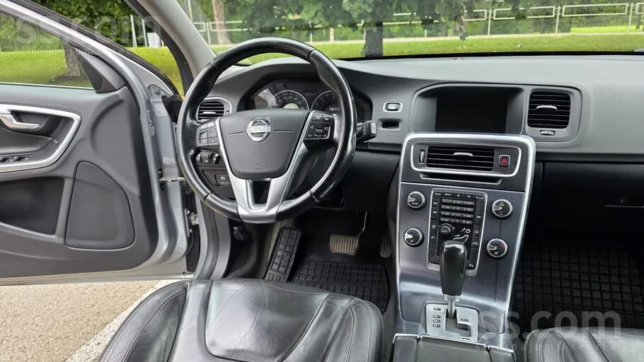Volvo V60 2011 photo 5