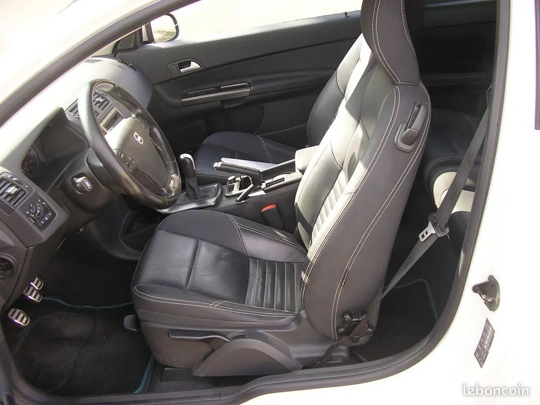 Volvo C30 2011 photo 3