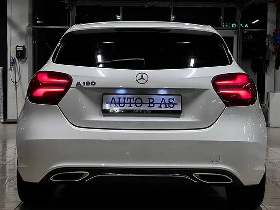 Mercedes-Benz A180 2017 photo 4