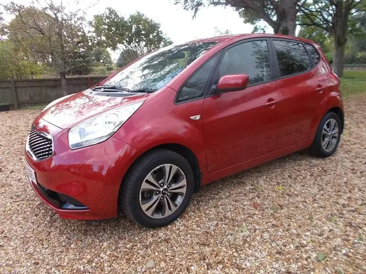 Kia Venga 2016 photo 2