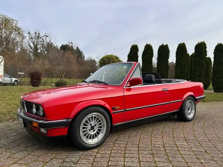 BMW 320I