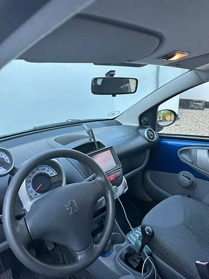 Peugeot 107 2009 photo 2