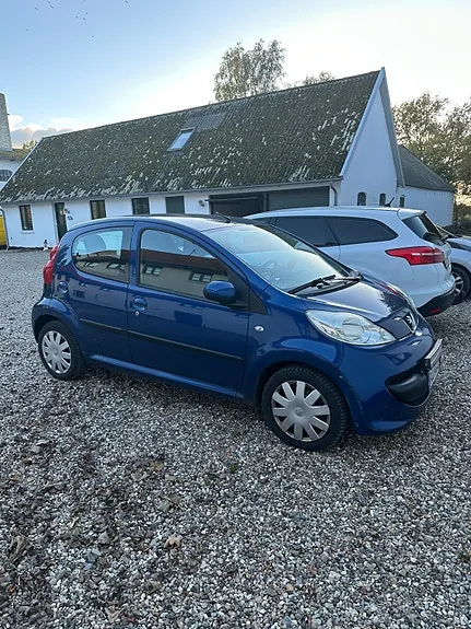 Peugeot 107 2009 photo 3