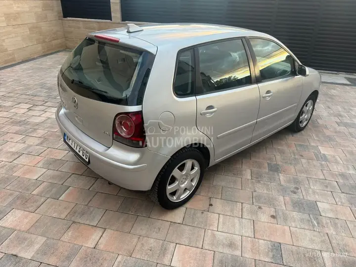Volkswagen Polo 2005 photo 5