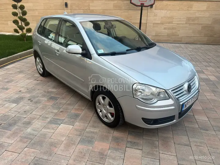 Volkswagen Polo 2005 photo 3