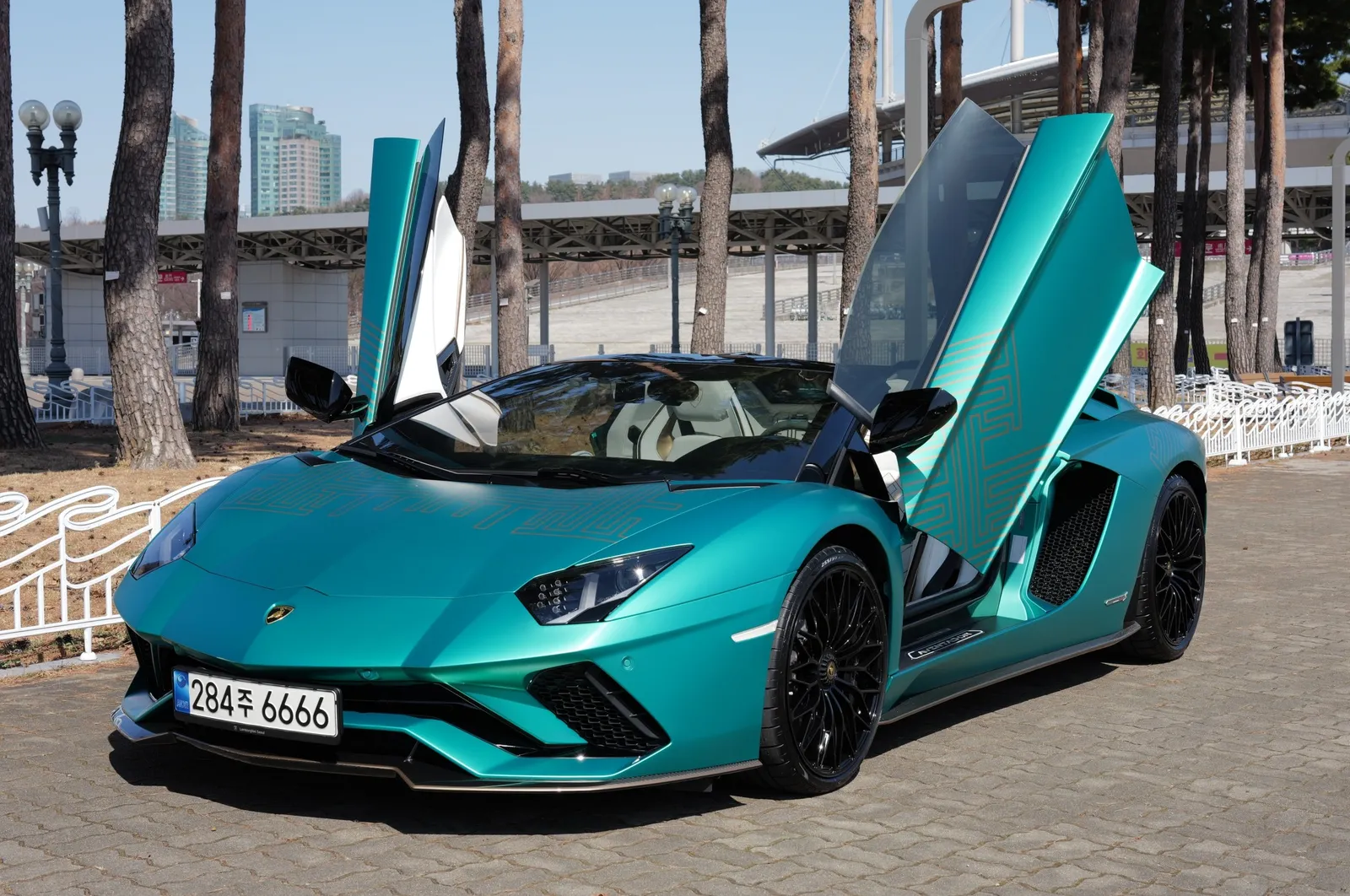 Lamborghini Aventador