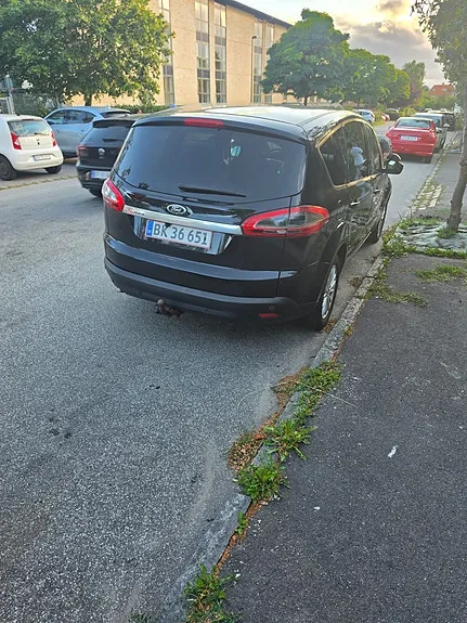 Ford S-Max 2011 photo 3