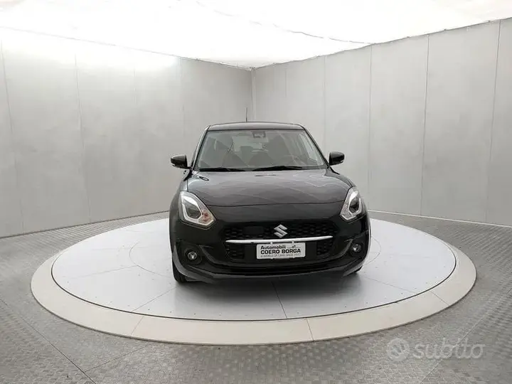 Suzuki Swift 2023 photo 2