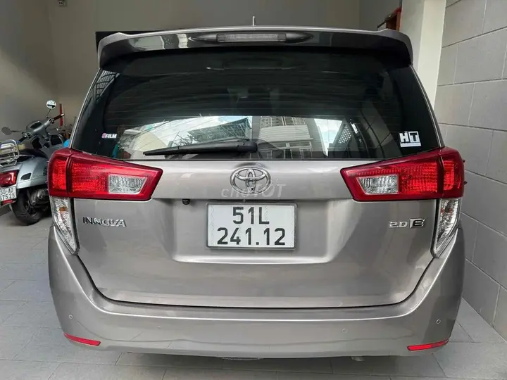Toyota Innova 2022 photo 3