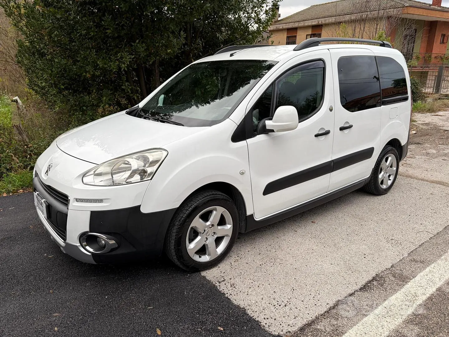 Peugeot Partner Tepee 2013 photo 2