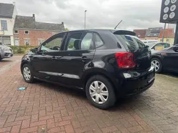 Volkswagen Polo 2011 photo 3