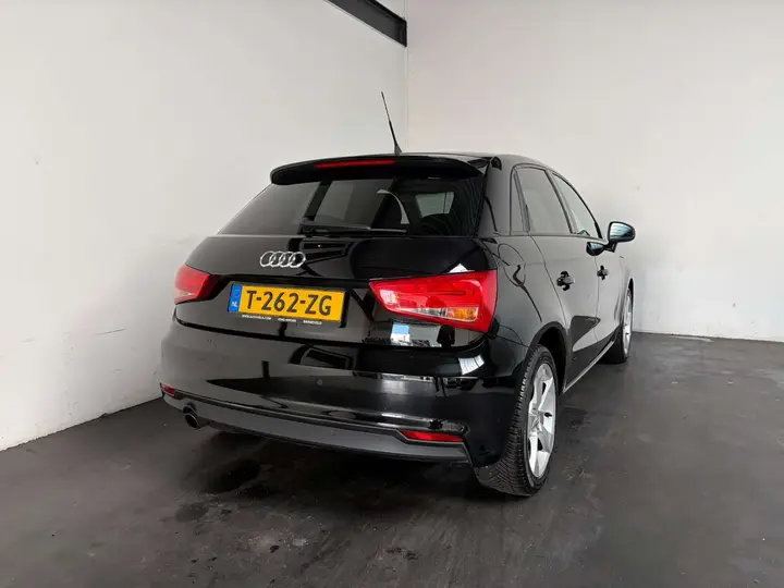 Audi A1 Sportback 2017 photo 2
