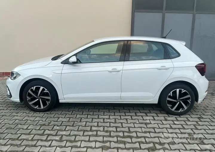 Volkswagen Polo 2022 photo 2
