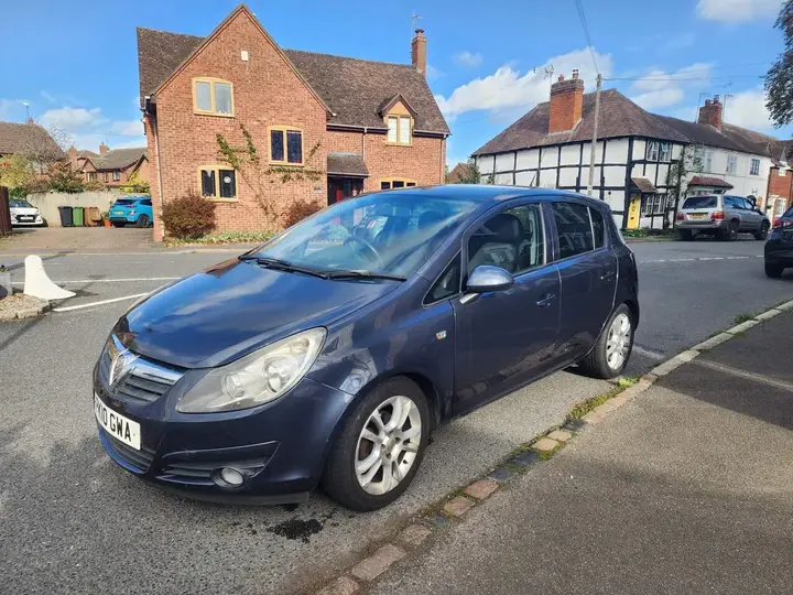 Vauxhall Corsa 2010 photo 3
