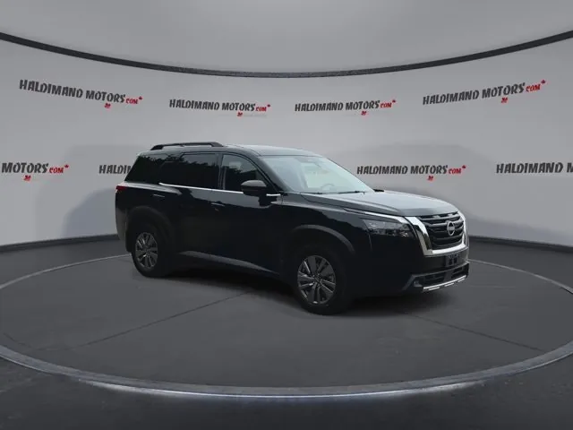 Nissan Pathfinder 2024 photo 2
