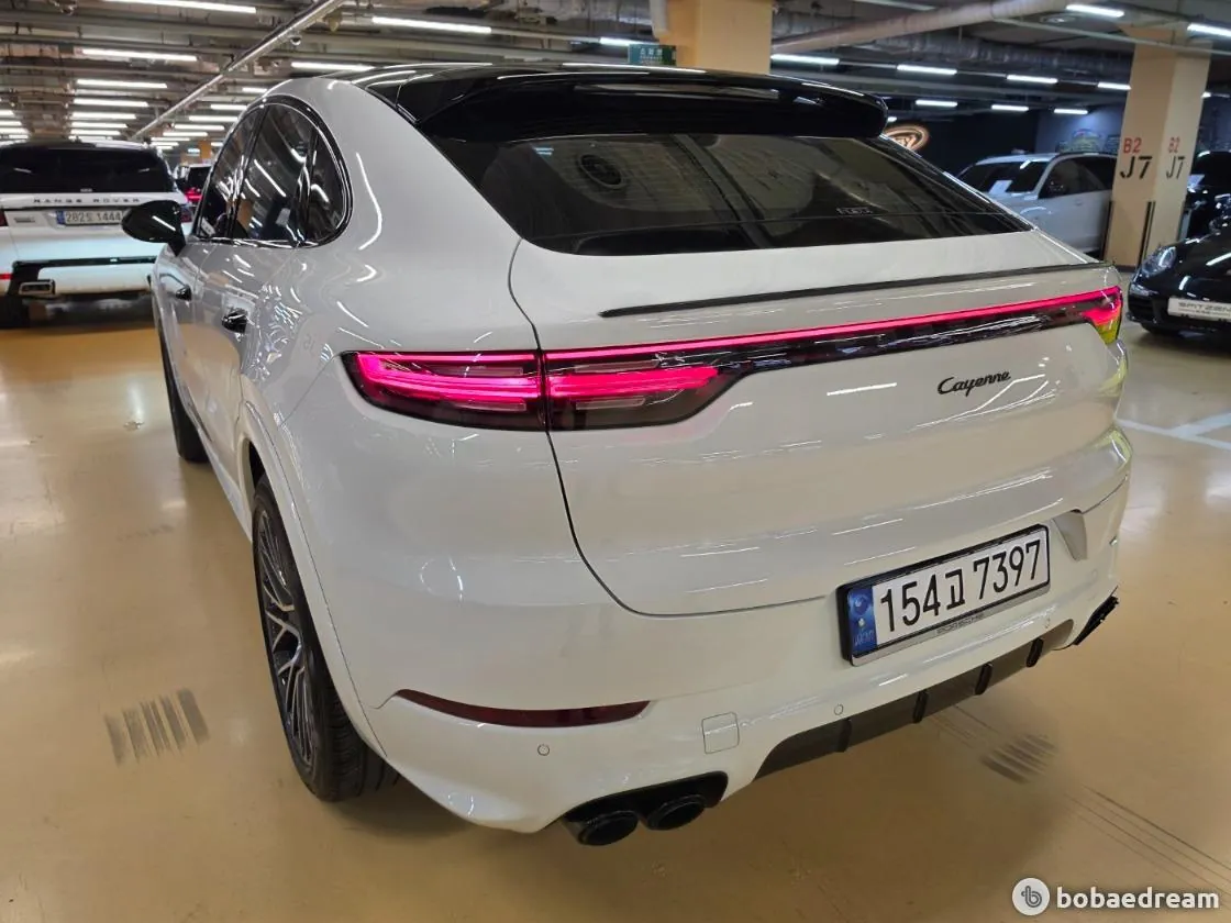 Porsche Cayenne Coupe 2022 photo 3