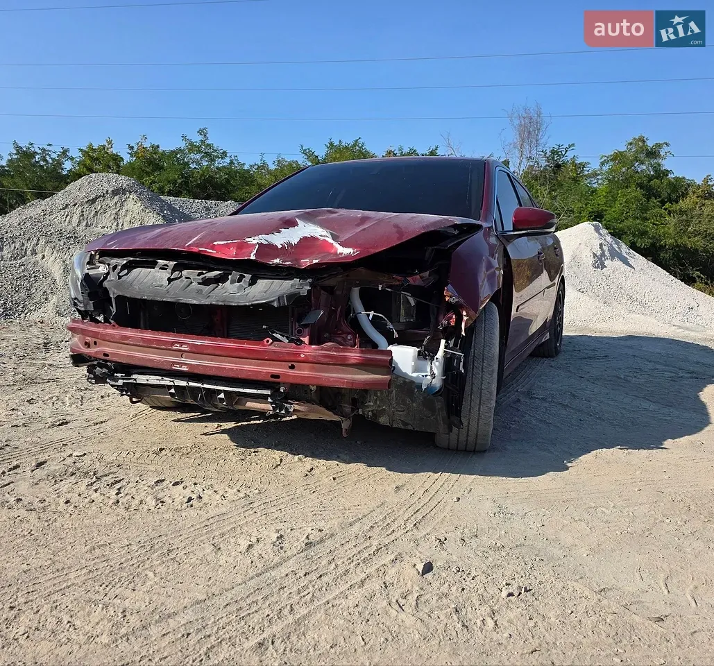 Subaru Legacy 2019 photo 2