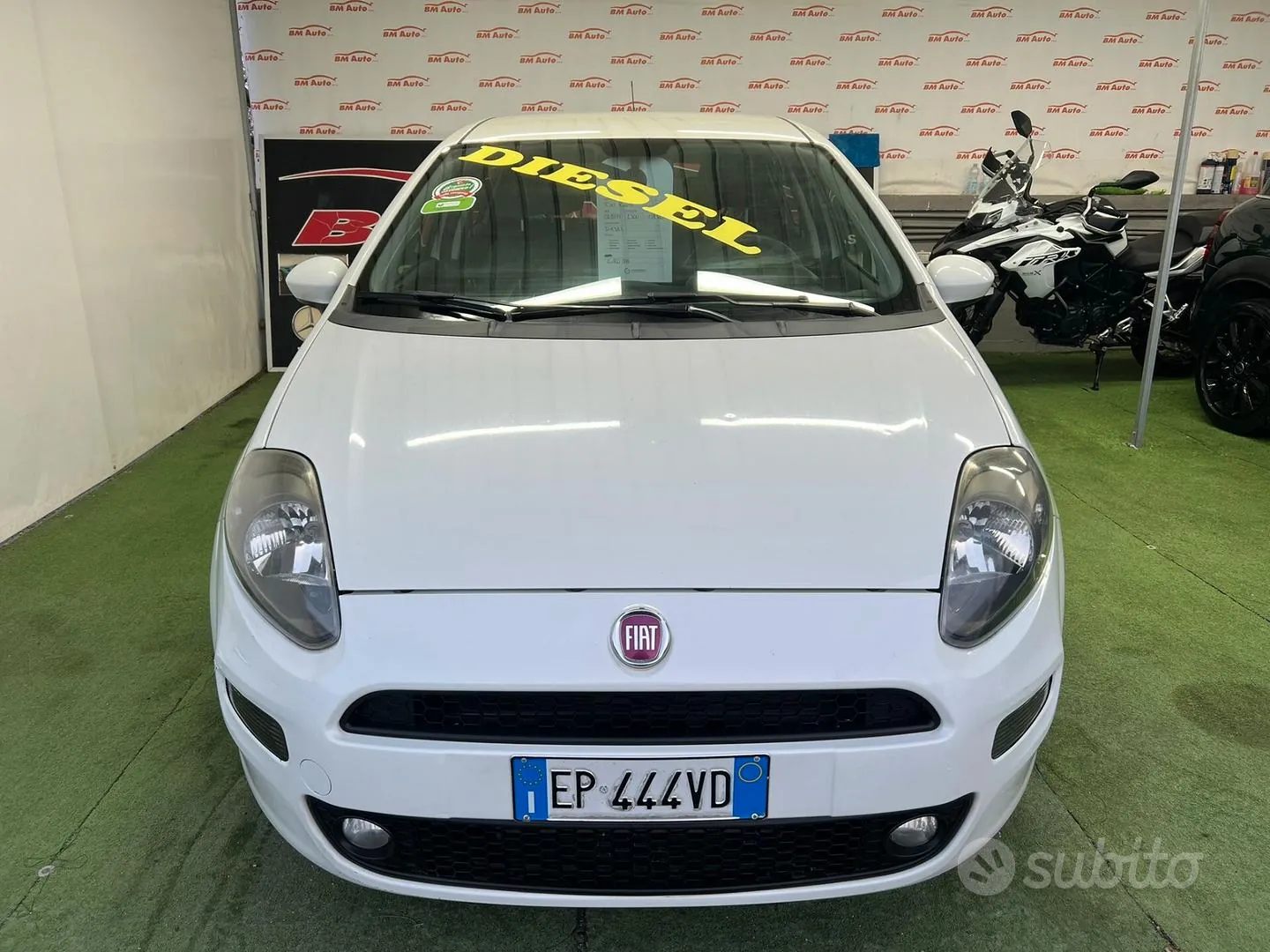Fiat Punto 2013 photo 2