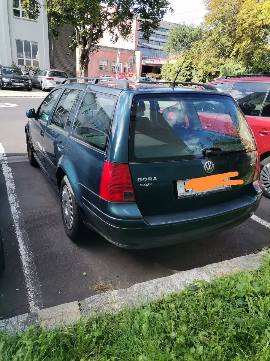Volkswagen Bora 2001 photo 3