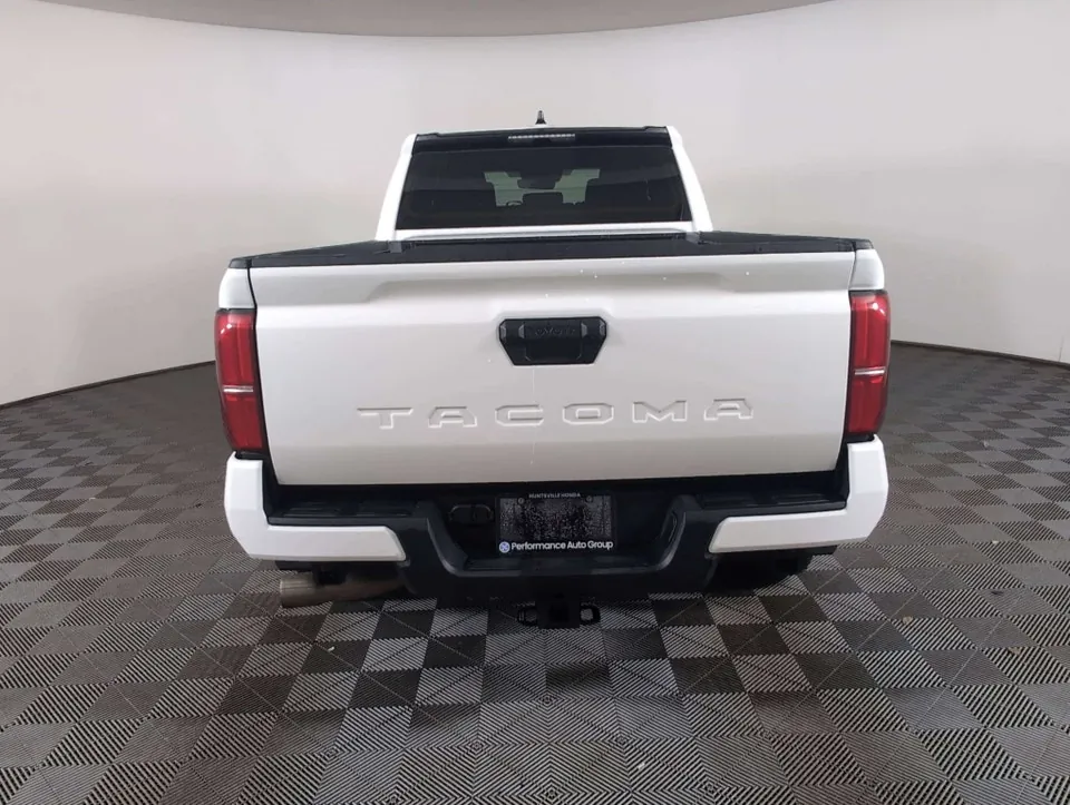 Toyota Tacoma 2024 photo 4