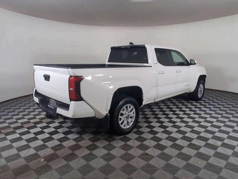 Toyota Tacoma 2024 photo 5