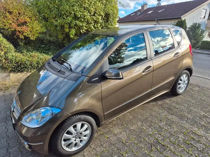Mercedes-Benz A 180