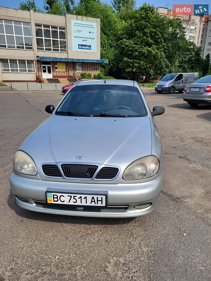 Daewoo Lanos 2004 photo 2