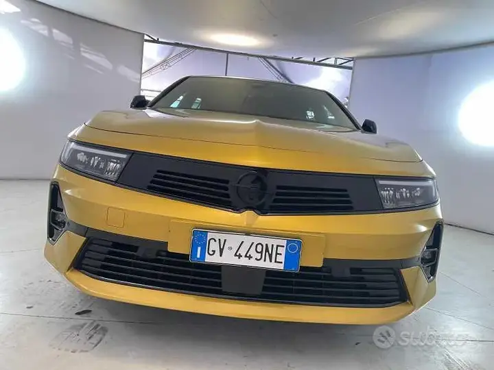Opel Astra 2024 photo 2