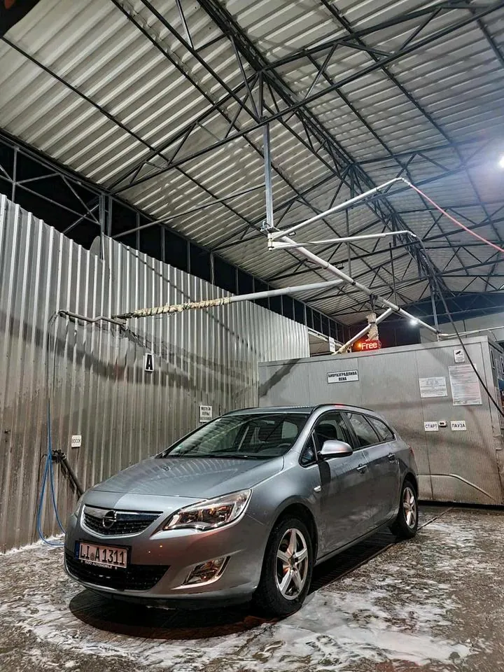 Opel Astra J