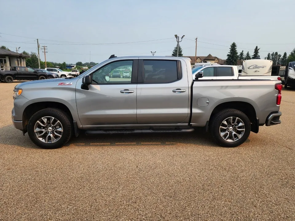 Chevrolet Silverado 1500 2025 photo 3