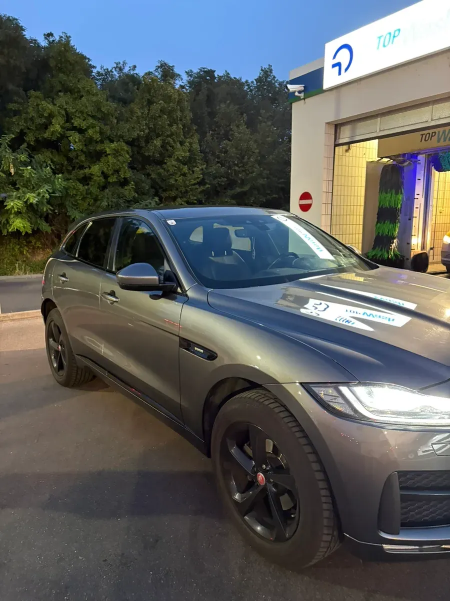 Jaguar F-Pace 2018 photo 3