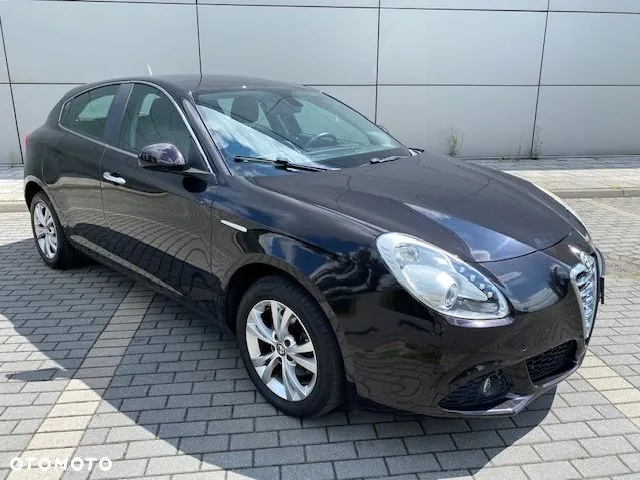 Alfa Romeo Giulietta 2011 photo 5