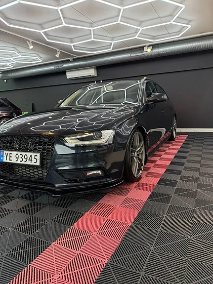 Audi A4 2013 photo 3