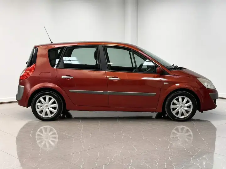 Renault Scenic 2007 photo 4