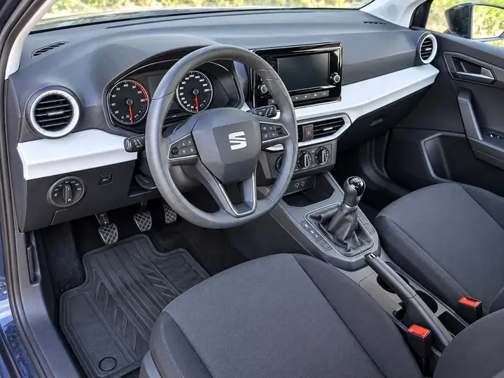 Seat Arona 2021 photo 3