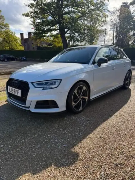 Audi S3 2019 photo 2