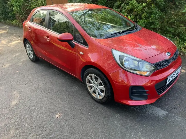 Kia Rio 2015 photo 2