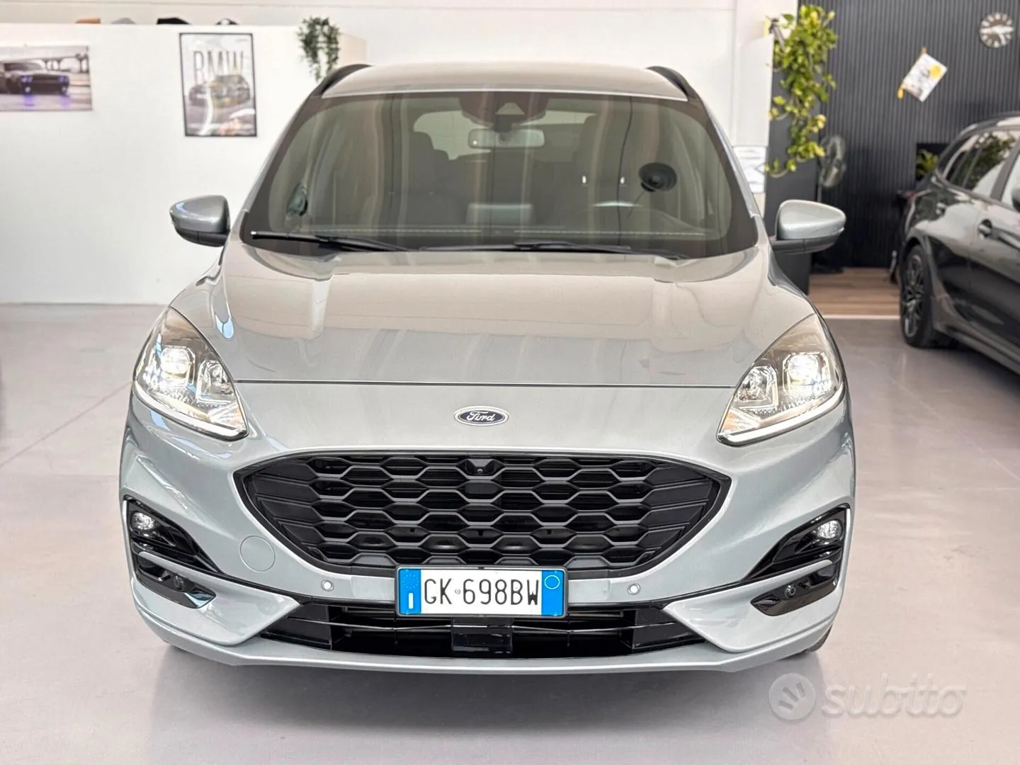 Ford Kuga 2022 photo 2