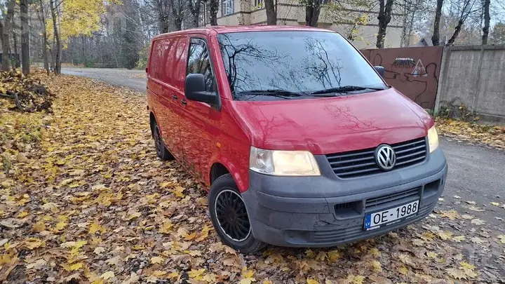 Volkswagen T5 2006 photo 2